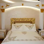 Eiffel Hotel 4*