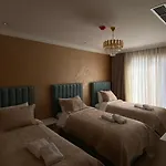 Hotel Eiffel Yrsheku