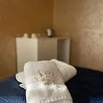 Eiffel Hotel Yrsheku