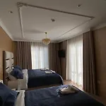 Eiffel Hotel 4*