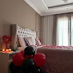 Eiffel Hotel Yrsheku