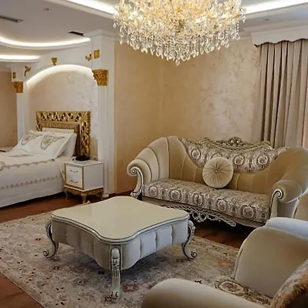Hotel Eiffel Yrshek