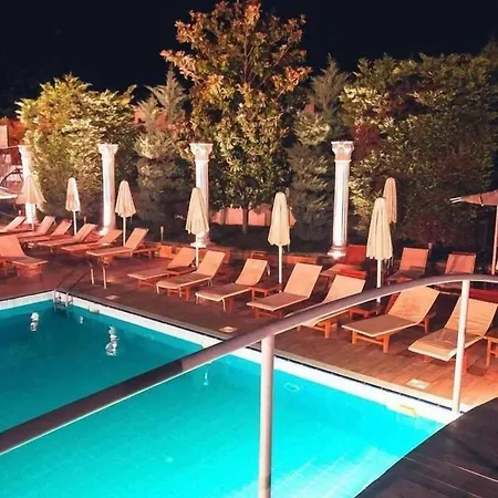 Hotel Eiffel 4*